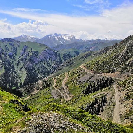 Yurt Camp Ali-Nur At Lake Song-Kol Юрточный Лагерь Али-Нур Озеро Сон-Куль Сон-Куль Кыргызстан Нарын Kyrgyzstan Naryn Екстериор снимка