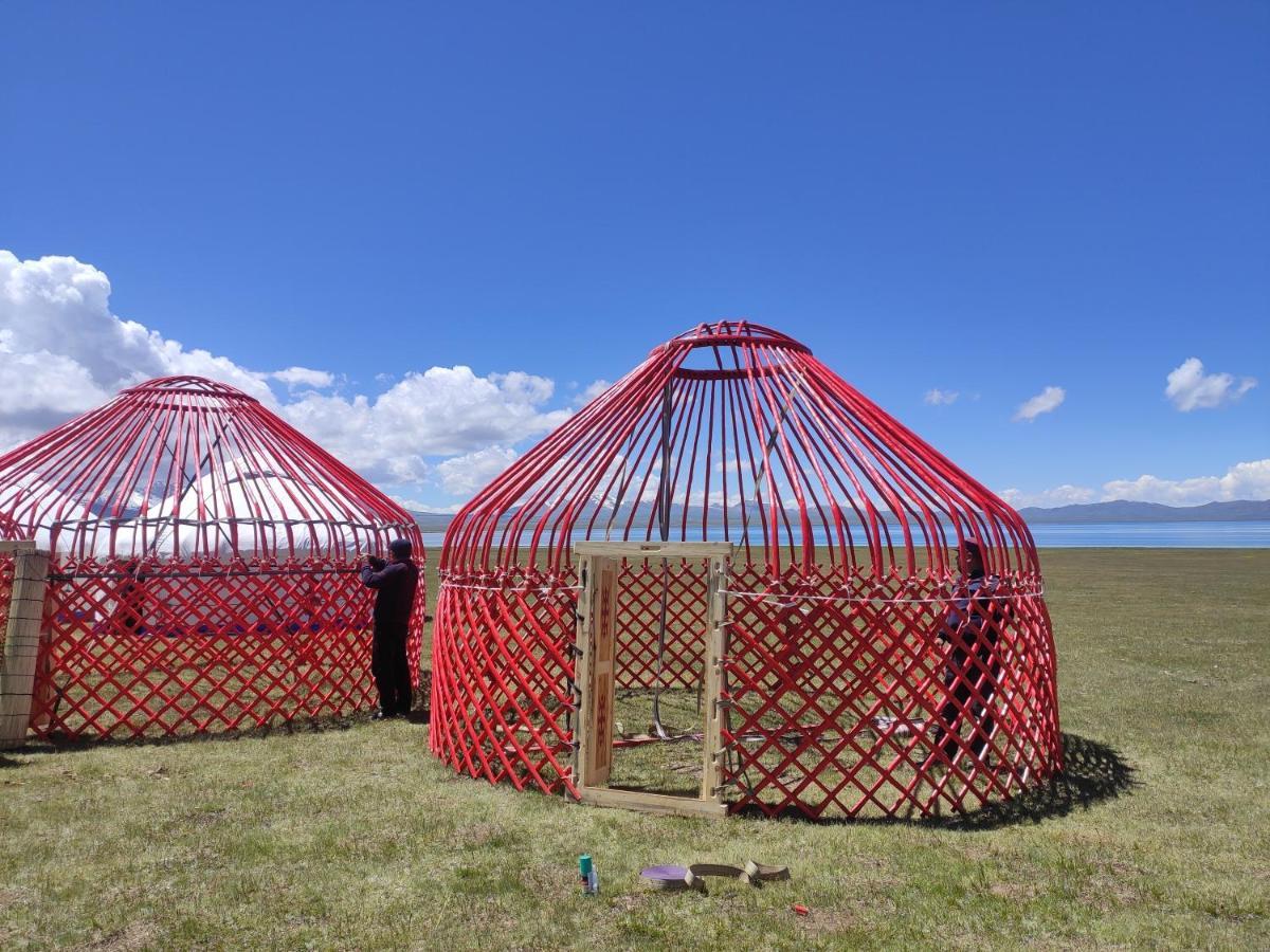 Yurt Camp Ali-Nur At Lake Song-Kol Юрточный Лагерь Али-Нур Озеро Сон-Куль Сон-Куль Кыргызстан Нарын Kyrgyzstan Naryn Екстериор снимка