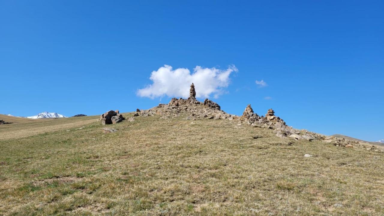 Yurt Camp Ali-Nur At Lake Song-Kol Юрточный Лагерь Али-Нур Озеро Сон-Куль Сон-Куль Кыргызстан Нарын Kyrgyzstan Naryn Екстериор снимка